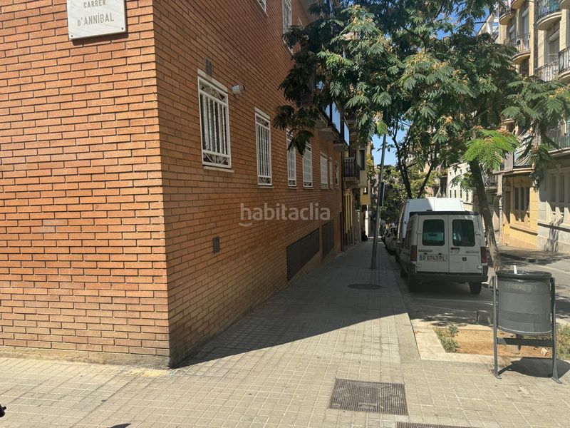 Foto 55e77408-8ea2-4745-aa4a-20f77b29fa4e. Planta baja en El Poble Sec - Parc de Montjuïc Barcelona