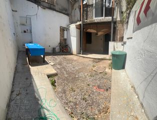Loft  Carrer de sagunt. Piso tipo loft con patio exterior en zona muy tranquila de sans