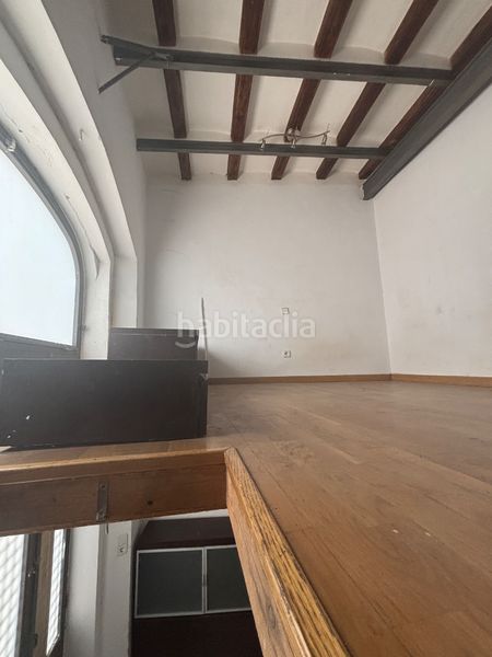 Foto 8b8f5051-6dfc-4839-8d4f-7855a301de16. Loft a Sants Barcelona
