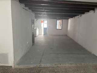 Loft  Carrer de sagunt. Piso tipo loft con patio exterior en zona muy tranquila de sans