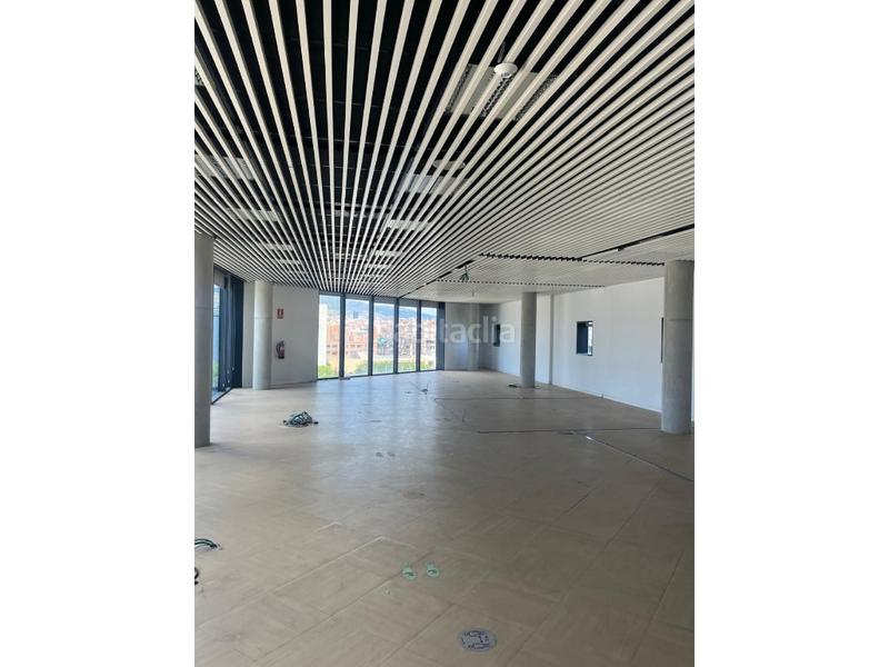 Foto 25a22f3e-a677-4bd2-aa3b-427ea4b0b172. Location bureau dans Santa Eulàlia Hospitalet de Llobregat (L´)