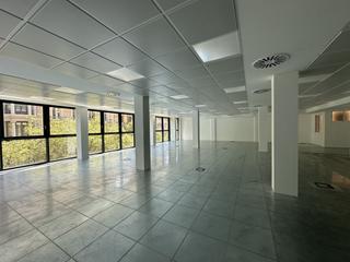 Lloguer Oficina  N/a. Oficina en edificio corporativo