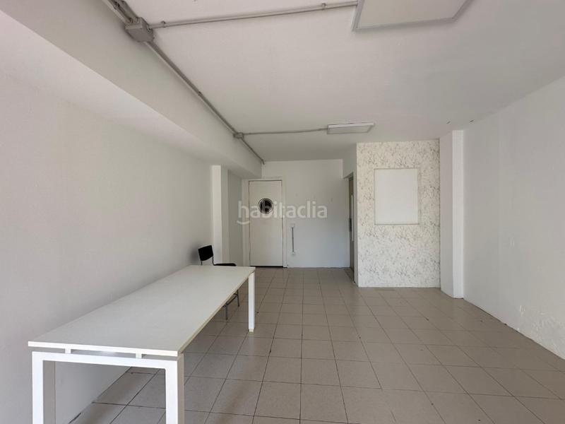 Foto 0f9a9745-95dc-41e2-995b-657a71669b97. Lloguer local comercial a Barri del Centre Terrassa