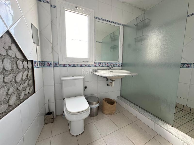 Foto f50b9c13-d022-47be-84e5-6c88e3bf3d25. Lloguer local comercial a Barri del Centre Terrassa