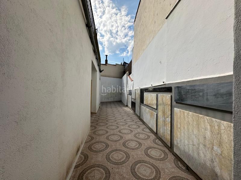 Foto 0e1d1c7a-aa95-4118-ad16-e50c3a4dd7aa. Location local commercial dans Barri del Centre Terrassa