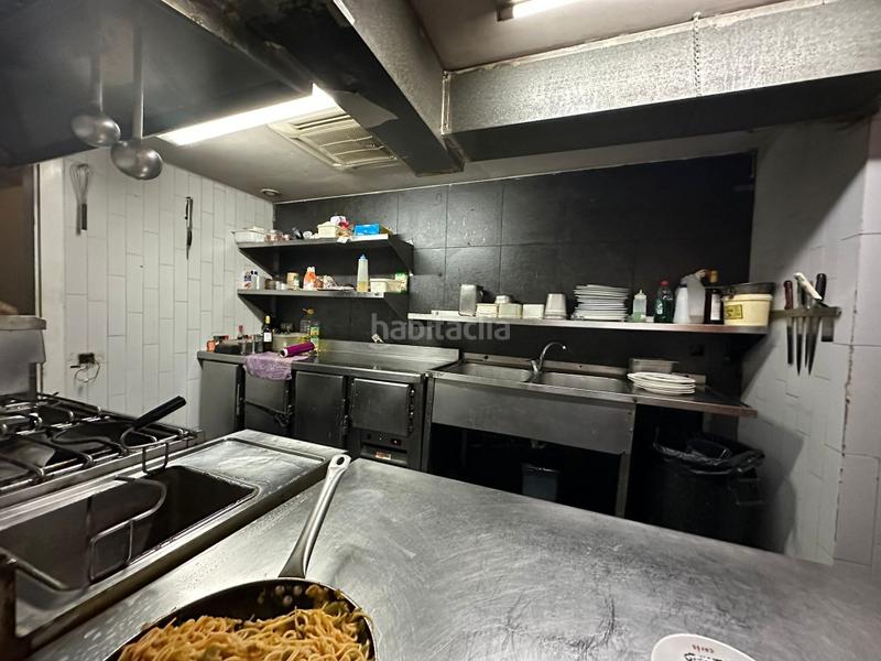 Foto 3f3c2c23-07ee-4c44-87f0-3e5ae7967b60. Pas-de-porte local commercial dans El Camp de l´Arpa del Clot Barcelona