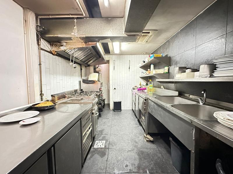 Foto efde0c0f-cfc2-4417-a2e3-35ce656fc4be. Pas-de-porte local commercial dans El Camp de l´Arpa del Clot Barcelona