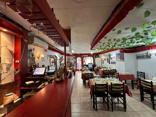 Local Comercial  N/a. Magnifico restaurante con licencia c3 en viladomat