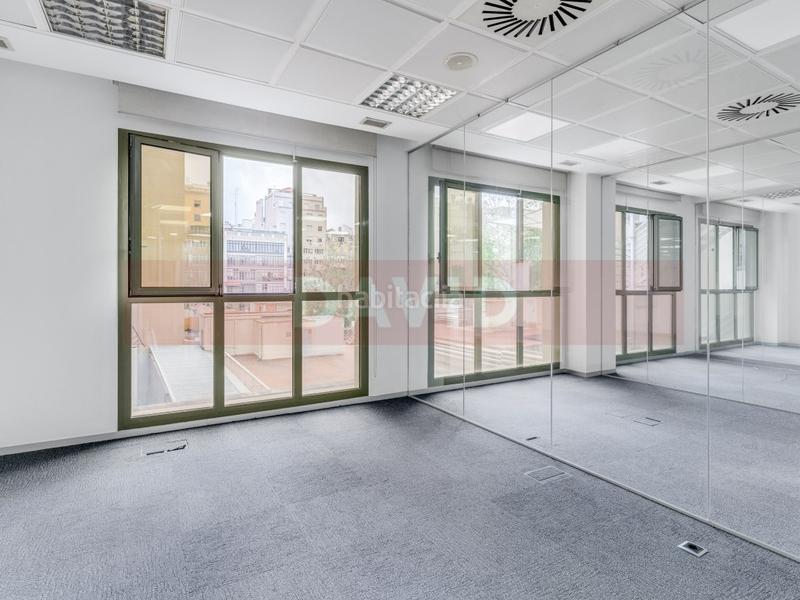 Foto c6f1f969-a0c6-4b88-a376-5cee857c64a3. Miete büro in paseo gracia 103 in Dreta de l´Eixample Barcelona