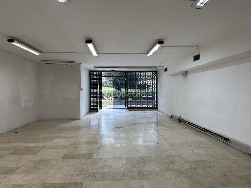 Foto 0cde8732-cee8-40ee-b807-c0e138be19e8. Local comercial a La Plana Esplugues de Llobregat