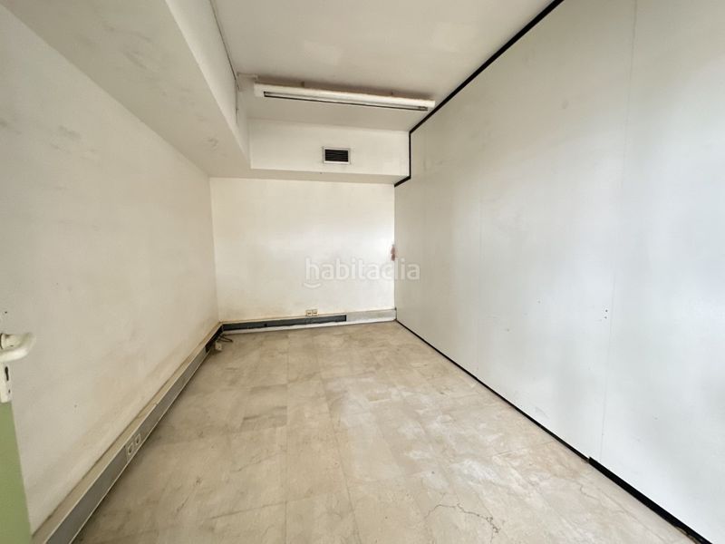 Foto bc212e26-ba15-4d52-8bb8-64e4ac76dd3d. Local comercial a La Plana Esplugues de Llobregat