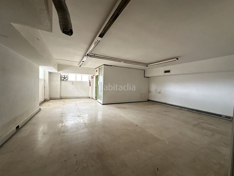 Foto ed12509b-706b-4aff-8b22-94c7e1184720. Local comercial a La Plana Esplugues de Llobregat
