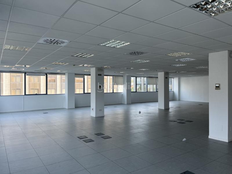 Foto 9373a065-831b-42d0-a2dd-ab950fcdedfc. Location bureau dans Centre Sant Just Desvern