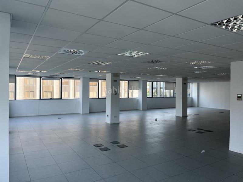 Foto a75d31dd-a973-4e58-8abe-ea196145e668. Location bureau dans Centre Sant Just Desvern