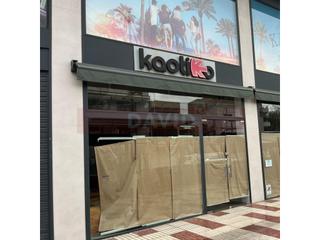 Locale commerciale in Avenida Cavall Bernat