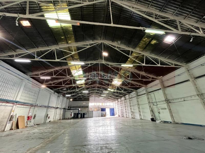Foto 1eb63919-8509-4380-8ac8-5d37568b7493. Miete fabrikhalle in Centre Hospitalet de Llobregat (L´)