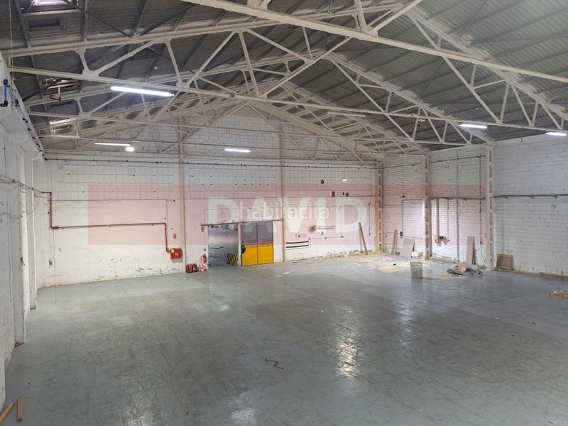Foto 65dfbfcd-08c3-4962-8690-0a2d72204774. Rent industrial building in Centre Hospitalet de Llobregat (L´)