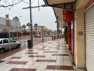 Lloguer Local Comercial  N/a. Fantastico local con salida de humos en platja daro