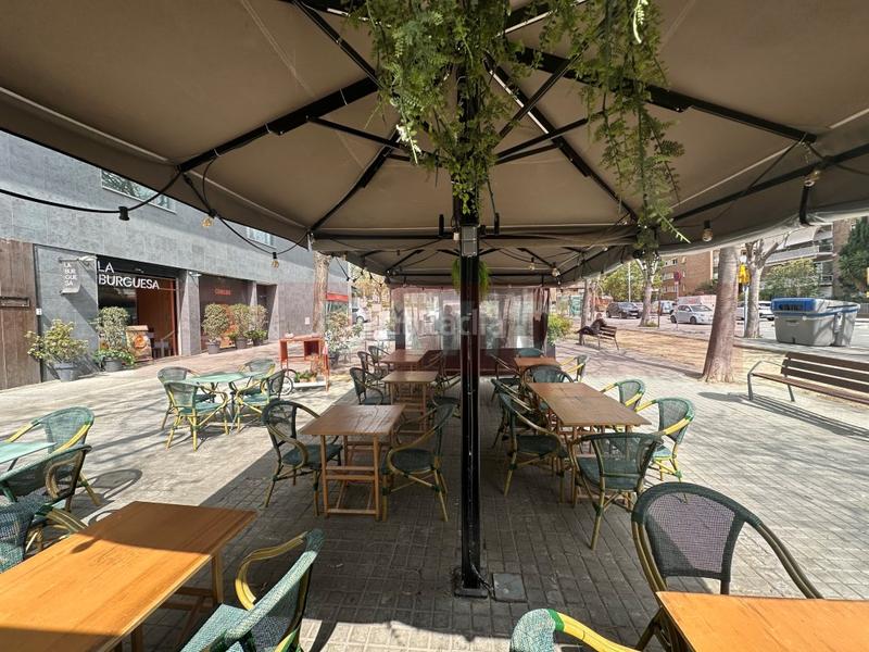 Foto 75c1005d-37b6-44c1-b5ea-998b8e9d81cd. Alquiler local comercial restaurante en traspaso en zona alta en Barcelona