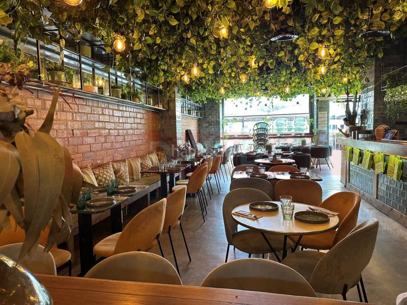 Foto c46e00b9-6cfb-45c1-808d-d074ba403fea. Alquiler local comercial restaurante en traspaso en zona alta en Barcelona