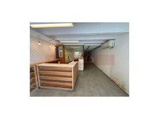 Alquiler Local Comercial  N/a. Local a pie de calle en calle muntaner