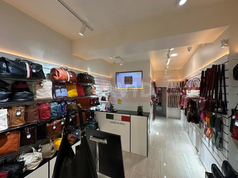 Foto 0bdbbce0-ccf4-4022-855b-abaf4b84d380. Lloguer local comercial a Gòtic Barcelona