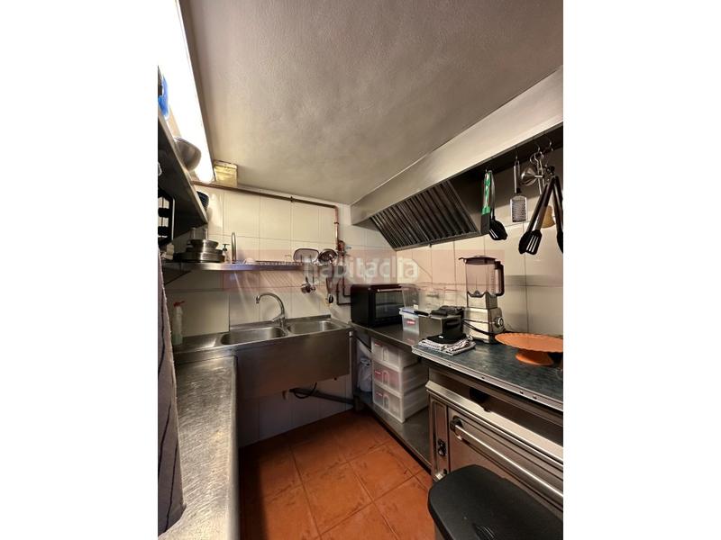 Foto ff29e0dd-efef-4457-befa-3b491ca06713. Traspaso local comercial local esquinero zona sant gervasi licencia c1 en Barcelona