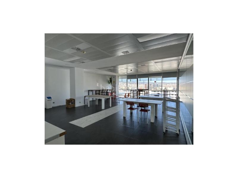 Foto 86822a25-ecc1-418f-93e2-fd8d0a952541. Location bureau dans Diagonal Mar i el Front Marítim del Poblenou Barcelona