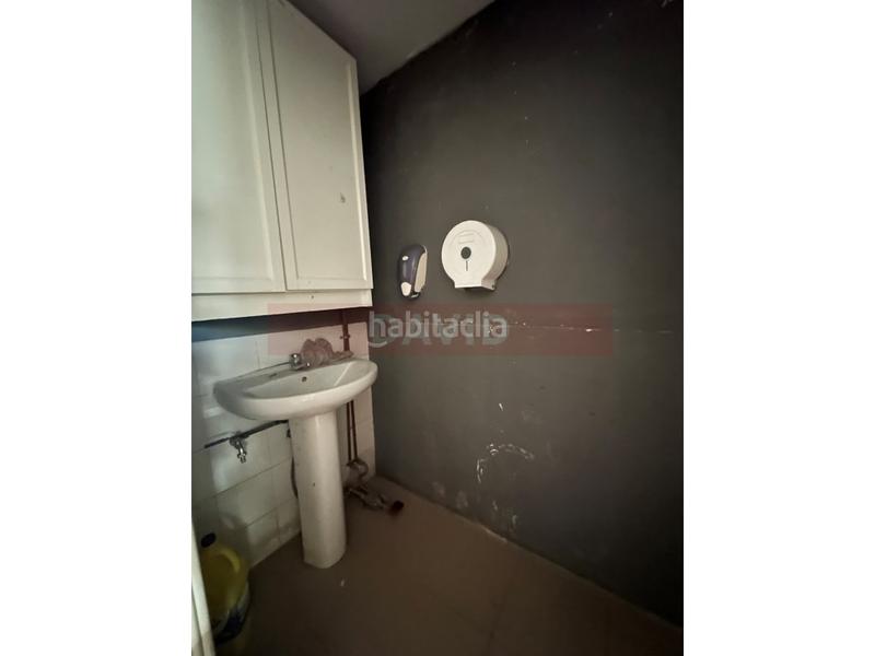 Foto c8fe112f-9b51-48d8-a436-0ca692431d53. Traspaso local comercial  zona sarria en Barcelona