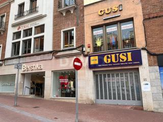 Location Local commercial à Barri del Centre. Local unico en terrassa por dimensiones y ubicacion