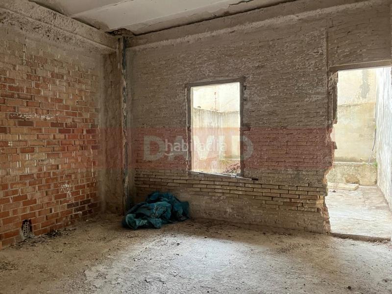 Foto ea8c0004-8cde-449f-84ef-ab872a218848. Location local commercial dans Barri de Mar Vilanova i la Geltrú