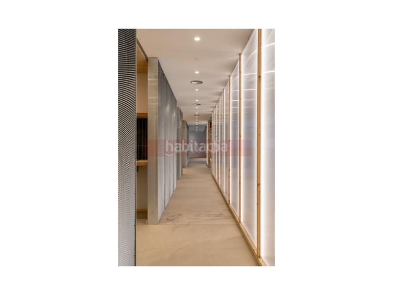 Foto 6a110a70-66b7-467e-9701-814962a867db. Rent office space in La Marina del Port Barcelona