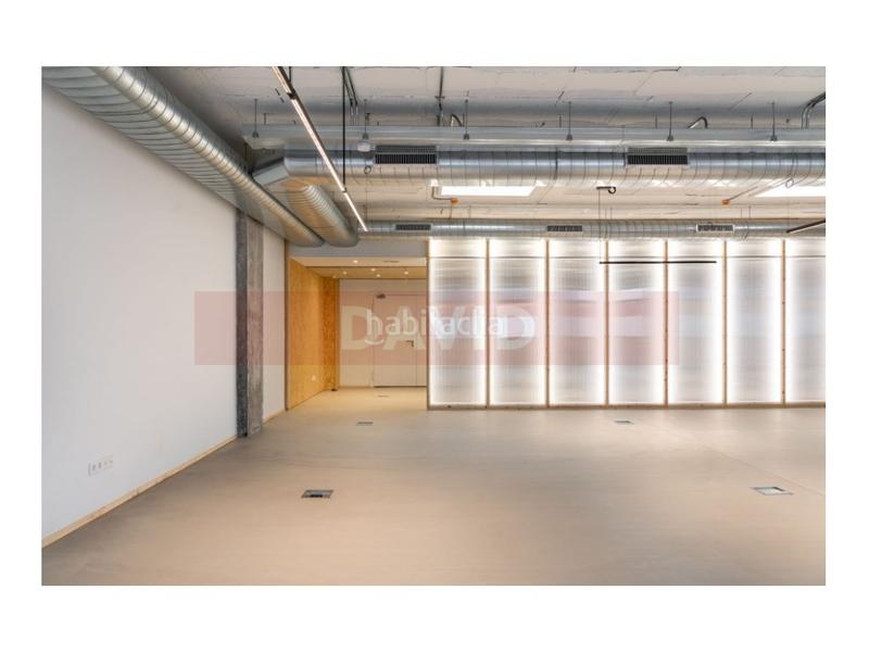 Foto 7ca88b81-018c-4d76-a370-1ef603a5afc8. Rent office space in La Marina del Port Barcelona