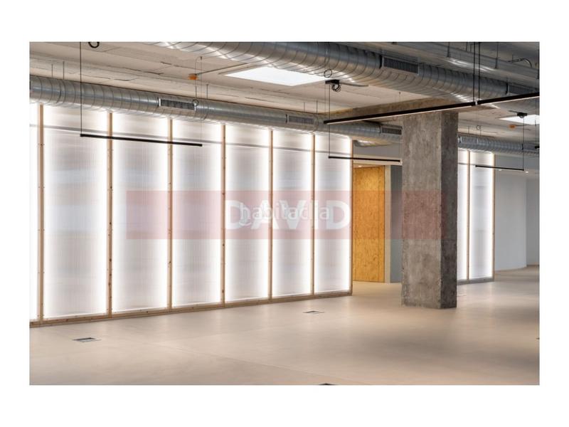 Foto 98a785a6-0d01-4a4f-8365-9b92b0646431. Rent office space in La Marina del Port Barcelona