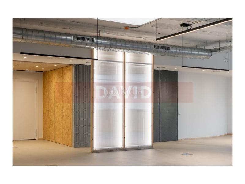 Foto a46a1e95-3ca9-4c18-a098-e45493aed19b. Rent office space in La Marina del Port Barcelona