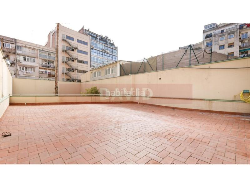 Foto f6c73863-47b8-4901-b582-bd68028a9b94. Location bureau dans Dreta de l´Eixample Barcelona