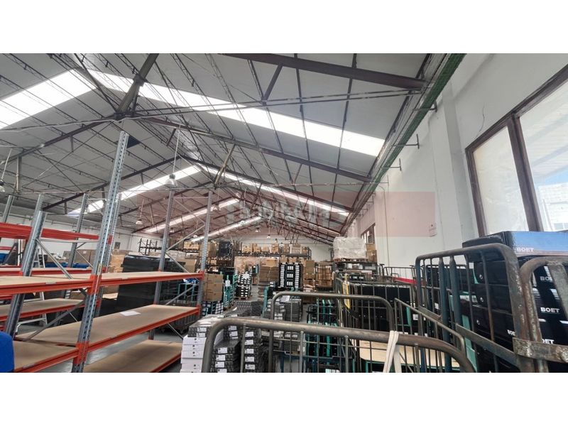 Foto 6f1ceab0-733d-4776-b3aa-0cfcd495fa21. Nau industrial a Cervelló