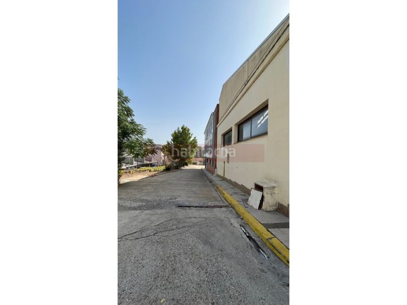 Foto a20780d0-791d-409e-82ee-444b02477a51. Nau industrial a Cervelló