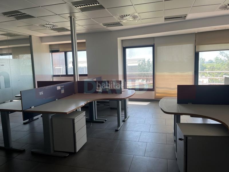 Foto 1c530e28-4a14-4008-aadc-610e094d8302. Capannone industriale in Zona Franca - Port Barcelona