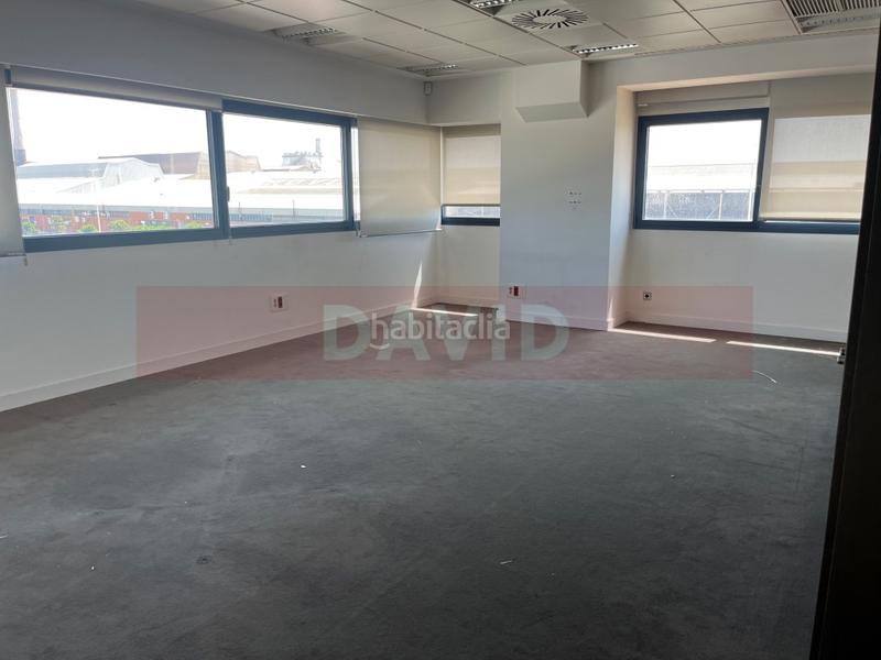 Foto 7d958d8f-15e4-4c2c-9938-daf423fb7fc7. Capannone industriale in Zona Franca - Port Barcelona