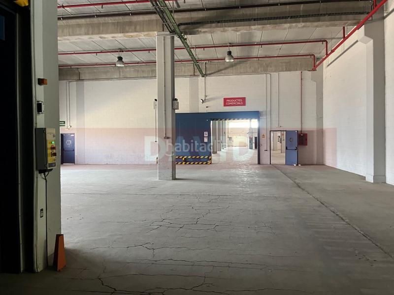 Foto 8704387c-3a67-4872-a27e-d2153ad212bb. Capannone industriale in Zona Franca - Port Barcelona