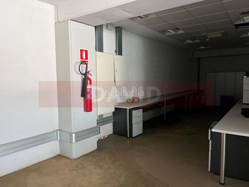 Foto a3b31019-04a3-48d2-8fb9-83ee0bb87b41. Capannone industriale in Zona Franca - Port Barcelona