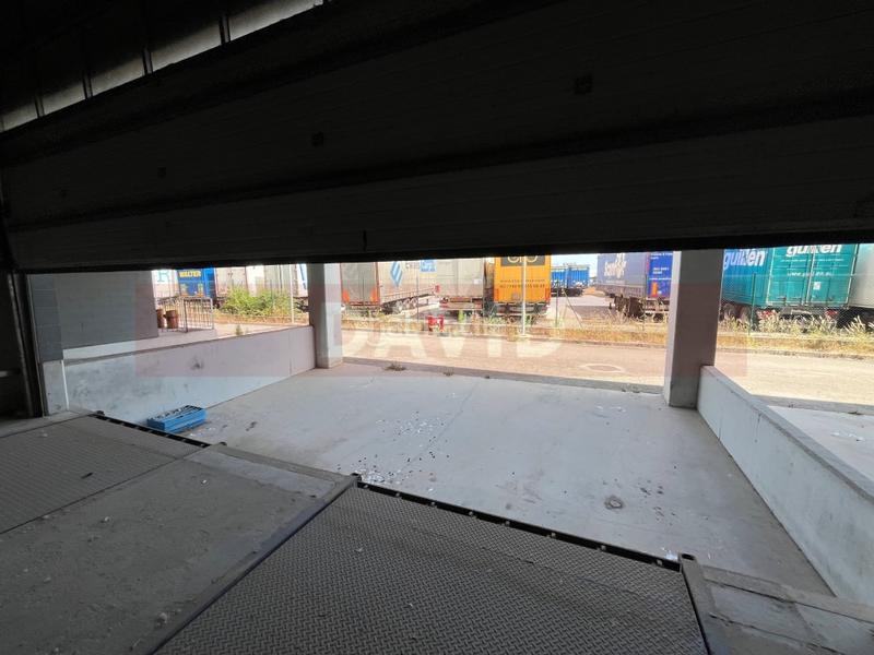 Foto daf7c975-33b5-46f9-b274-3d513cb38cb4. Capannone industriale in Zona Franca - Port Barcelona