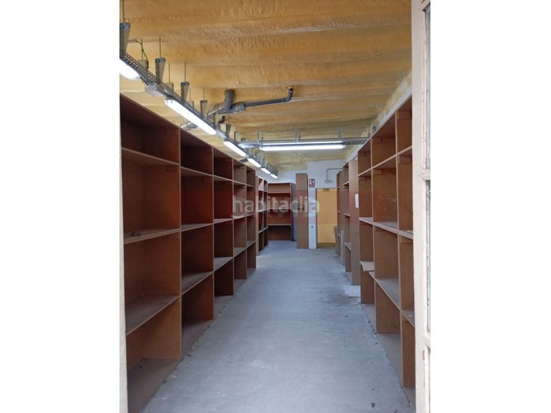 Foto 45e1e2cb-4eb9-4b7e-b0d8-03d70a58595e. Lloguer local comercial a Centre Granollers