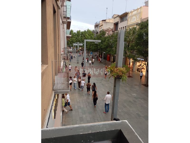 Foto e963ef12-6e0c-48d2-9306-b5d76ec9dfbb. Lloguer local comercial a Centre Granollers