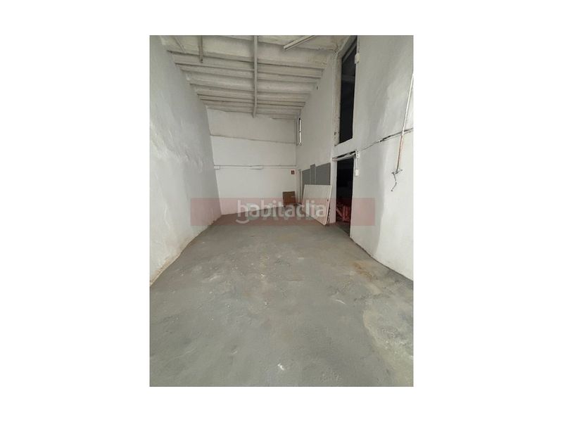 Foto f639bdd4-e015-4d8e-b15b-aa9e0ae0ad95. Local comercial a Gòtic Barcelona