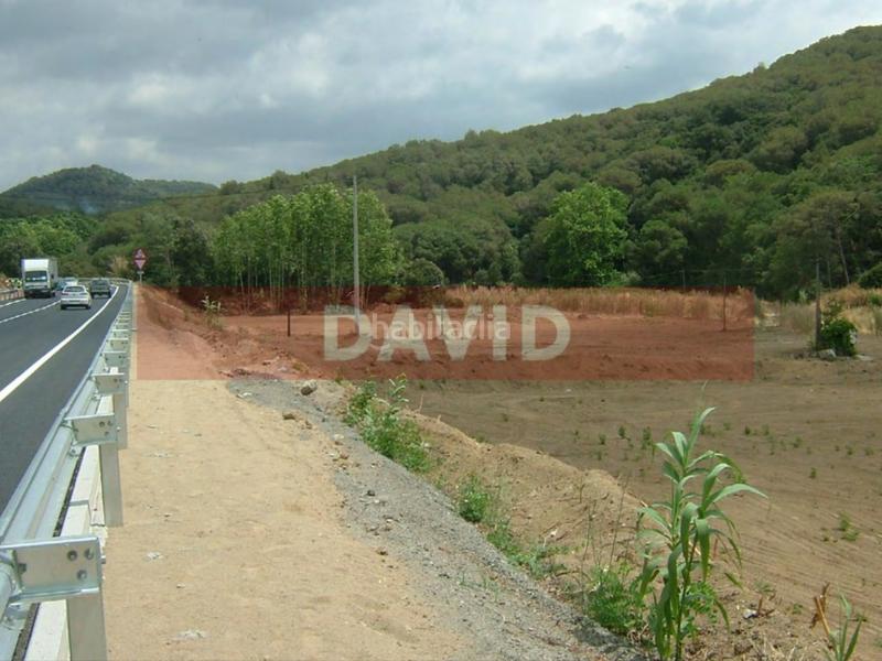 Foto ecf00efc-afbc-48ae-819a-42f2c4974e0e. Solar industrial a Dosrius poble Dosrius