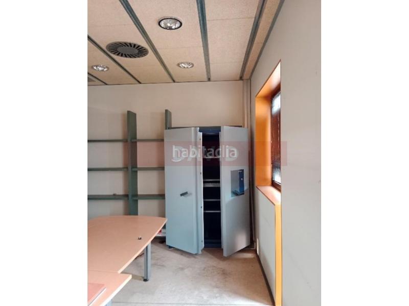 Foto 68b4d172-ecc8-4cc6-8522-fe1644b946e8. Edifici a Barri de les Corts Barcelona