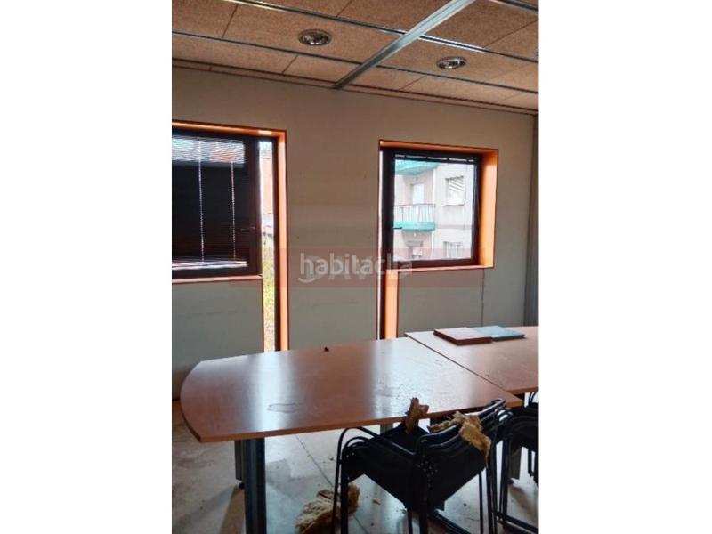 Foto df3d74b6-c702-4a51-aa01-a2e35a72bcf1. Edifici a Barri de les Corts Barcelona