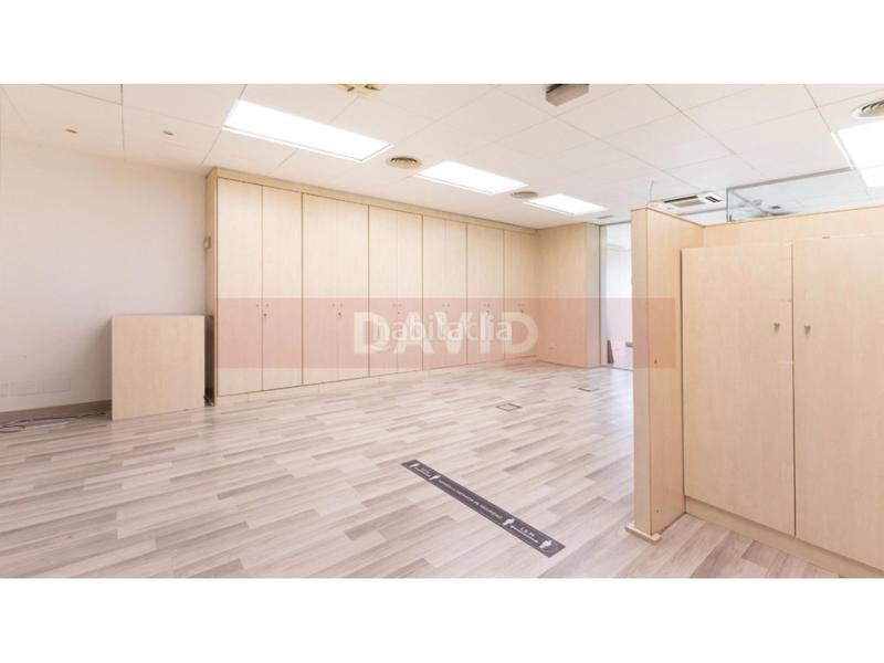 Foto 4a70d30c-a3e6-42a1-bc75-d8dd65b2651c. Location bureau dans Dreta de l´Eixample Barcelona